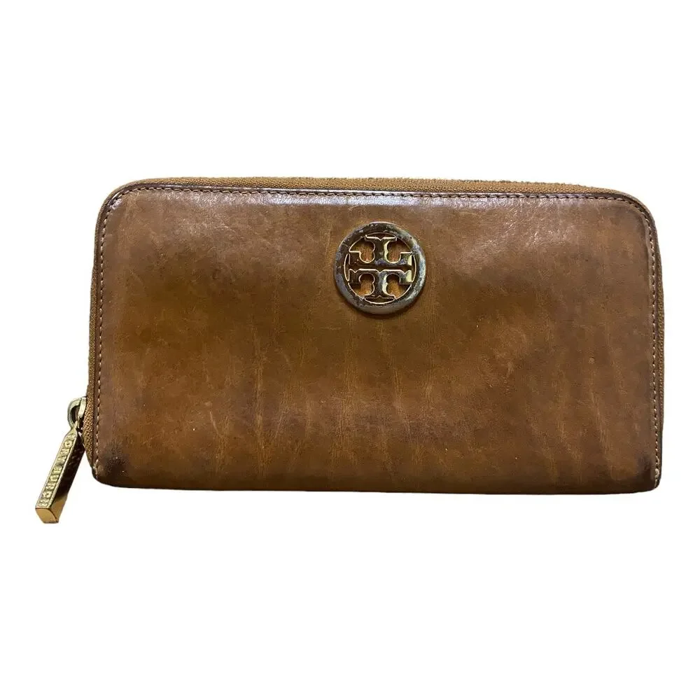 Tory Burch Continental Wallet Briwn Leather Zip Around Gold Logo Designer
